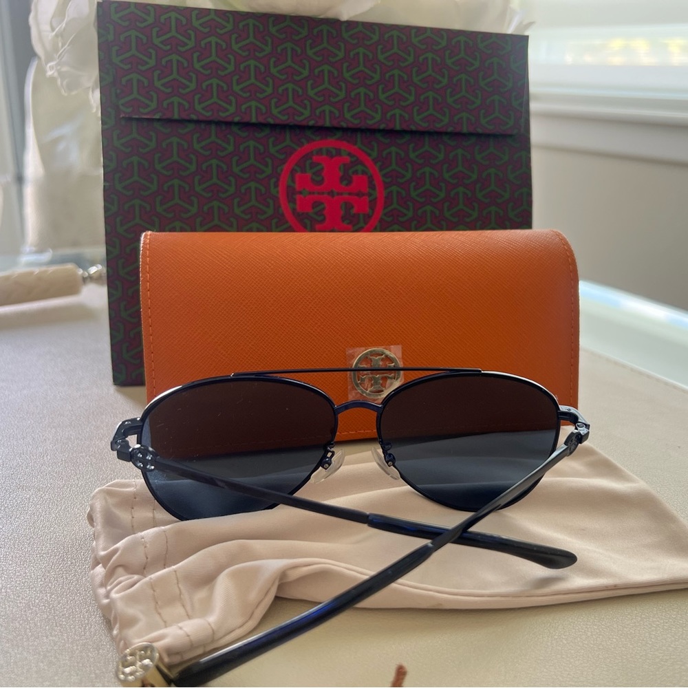 Tory Burch TY6074 Sunglasses Black